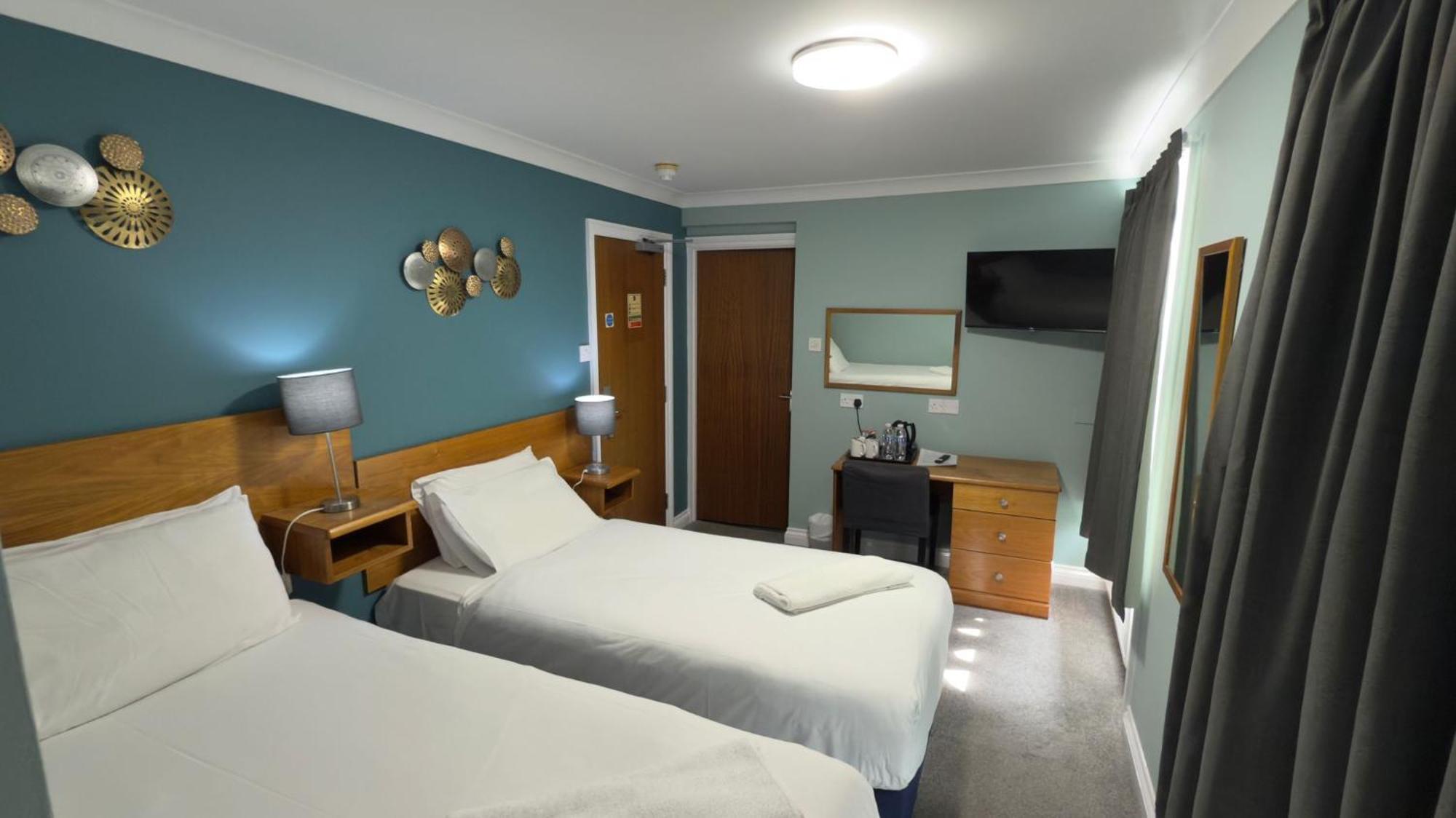The Terrace Lodge Hotel Yeovil Buitenkant foto